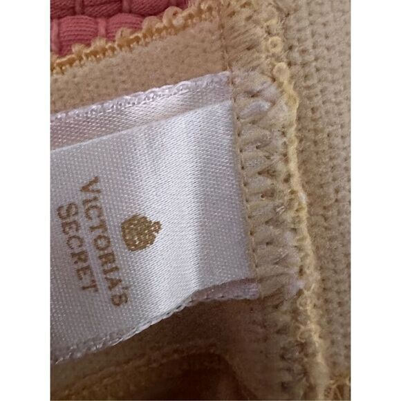 RARE VINTAGE Victoria’s Secret Second Skin Satin Girdle Shaping Panty small Beig - Picture 4 of 10